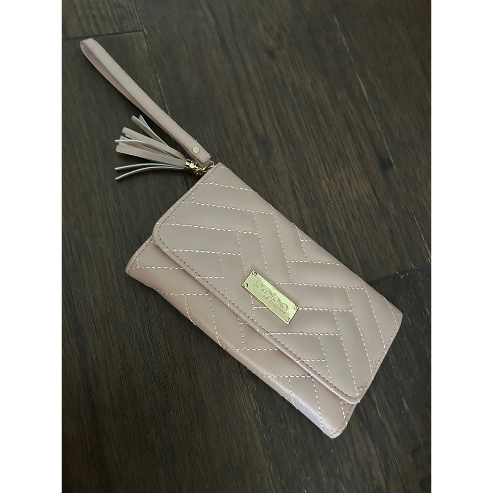 Bebe Los Angeles Blush Pink Chevron Quilted Wristlet Wallet Tassel Gold Logo